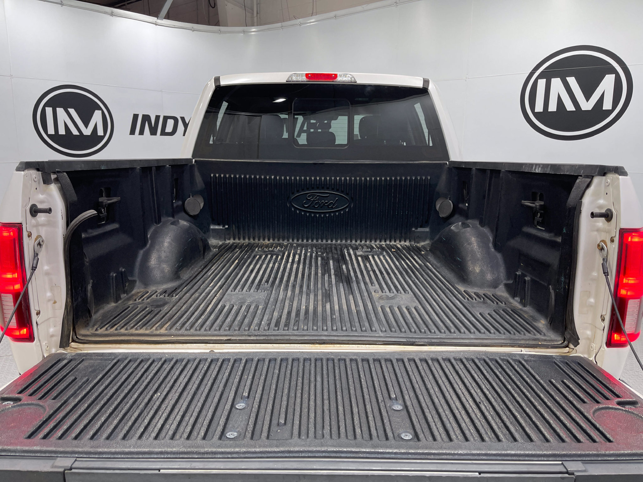 Used 2018 Ford F150 Lariat w/ Equipment Group 502A Luxury AWD/4WD image 26