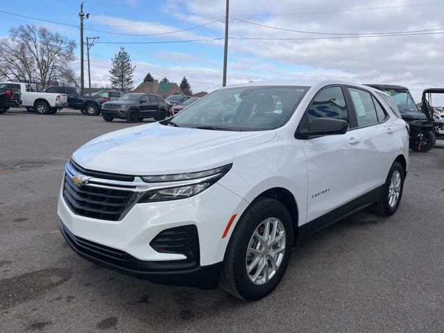 Used 2024 Chevrolet Equinox LS AWD/4WD image 5
