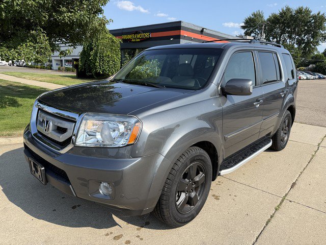 Used 2011 Honda Pilot Touring image 1