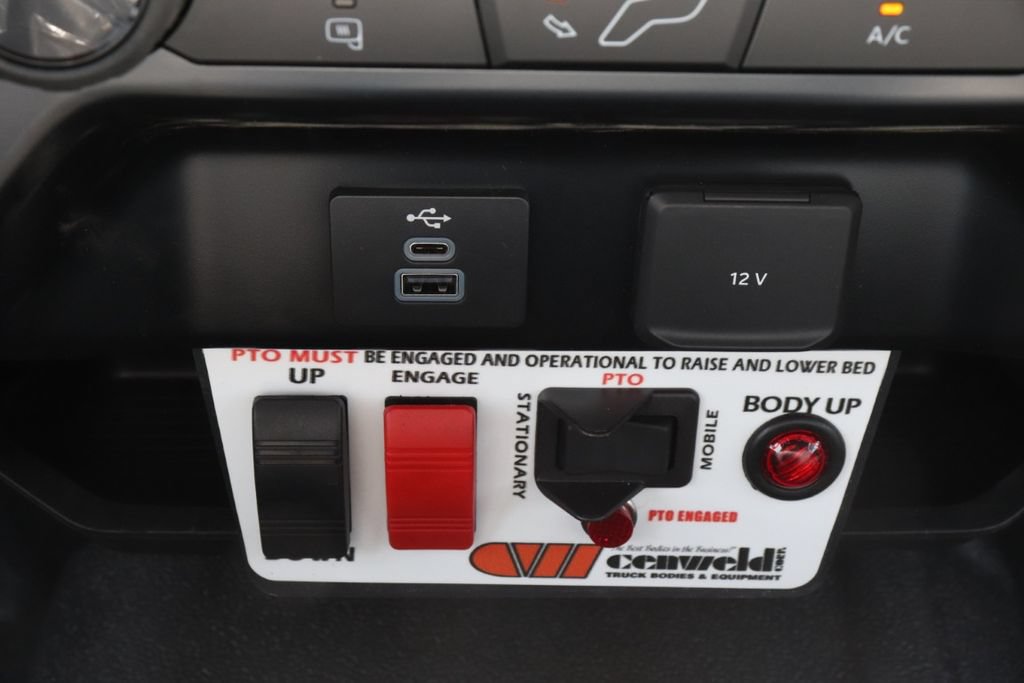 New 2025 Ford F550 4x4 Regular Cab Super Duty image 15