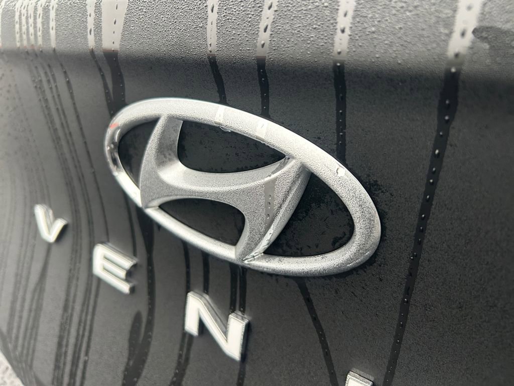 Certified 2025 Hyundai Venue SEL image 32