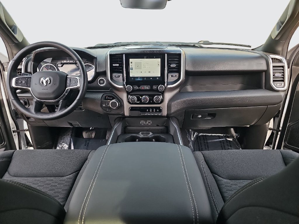 New 2026 RAM 1500 Express AWD/4WD image 9