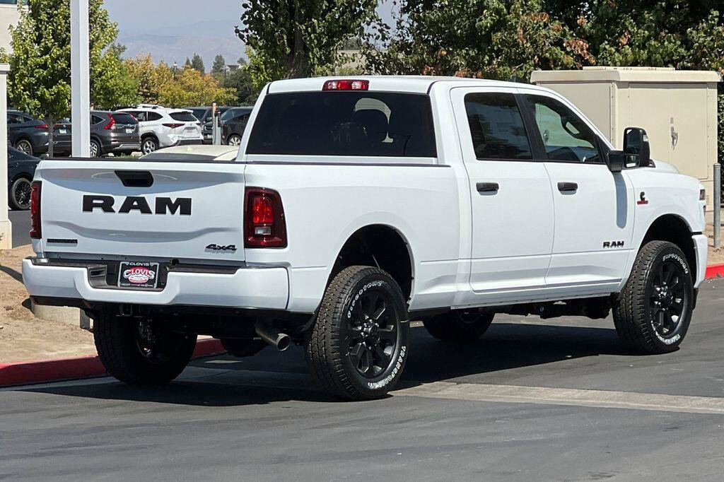 New 2026 RAM 2500 Big Horn AWD/4WD image 4