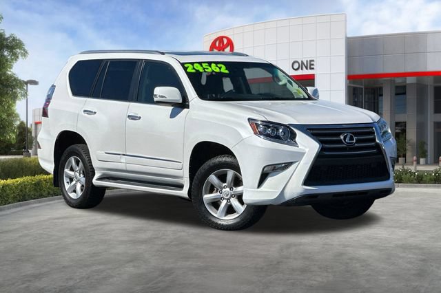 Used 2017 Lexus GX 460 w/ Navigation Package AWD/4WD image 2