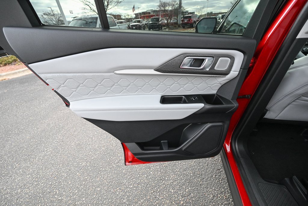 New 2026 Ford Explorer Platinum w/ LUX Leather Package image 21