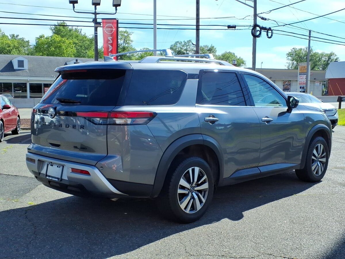 Used 2023 Nissan Pathfinder SL w/ Lighting Package (N92) AWD/4WD image 5