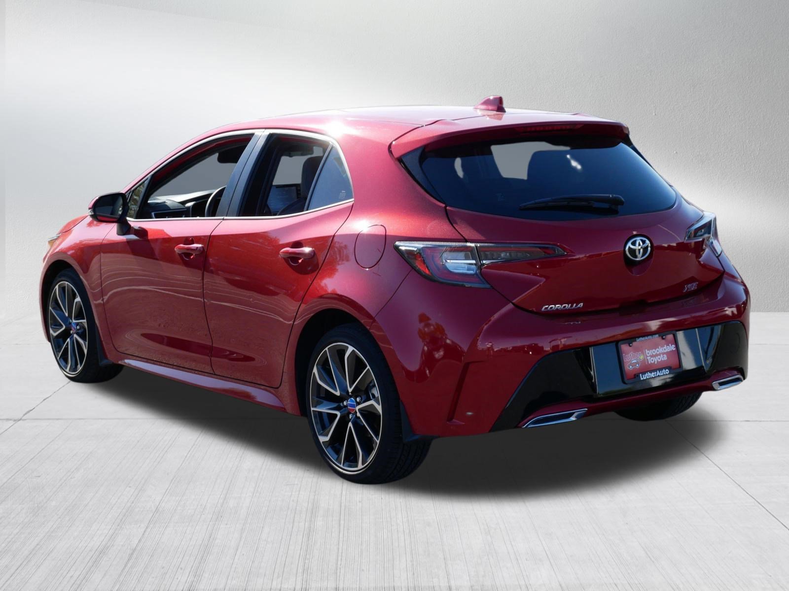Certified 2021 Toyota Corolla XSE FWD image 5