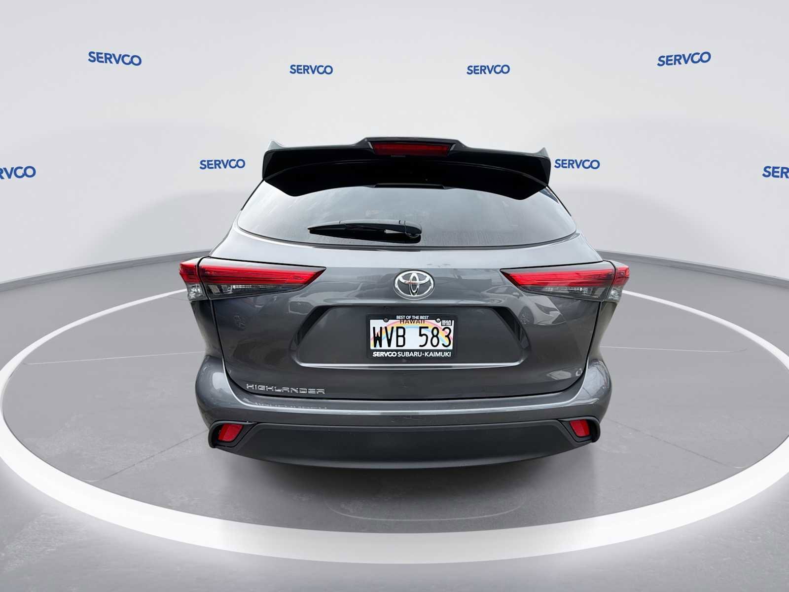 Used 2023 Toyota Highlander L FWD image 7
