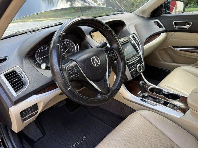 Used 2018 Acura TLX w/ Technology Package FWD image 7