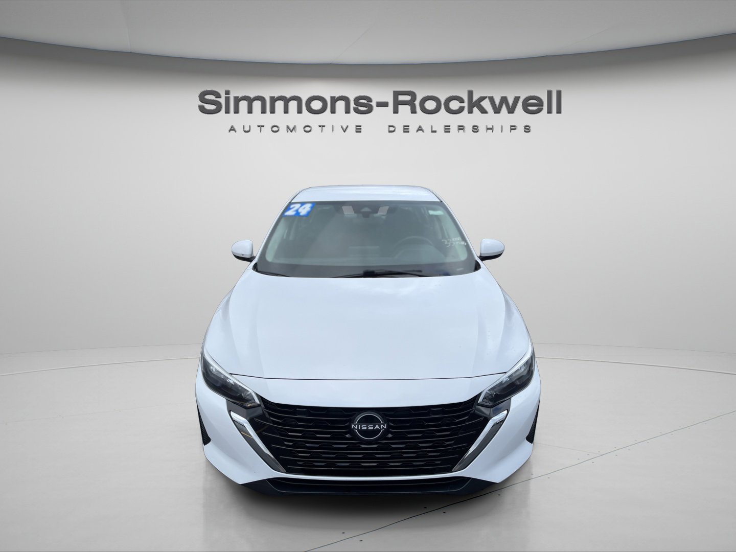 Used 2024 Nissan Sentra SV image 2