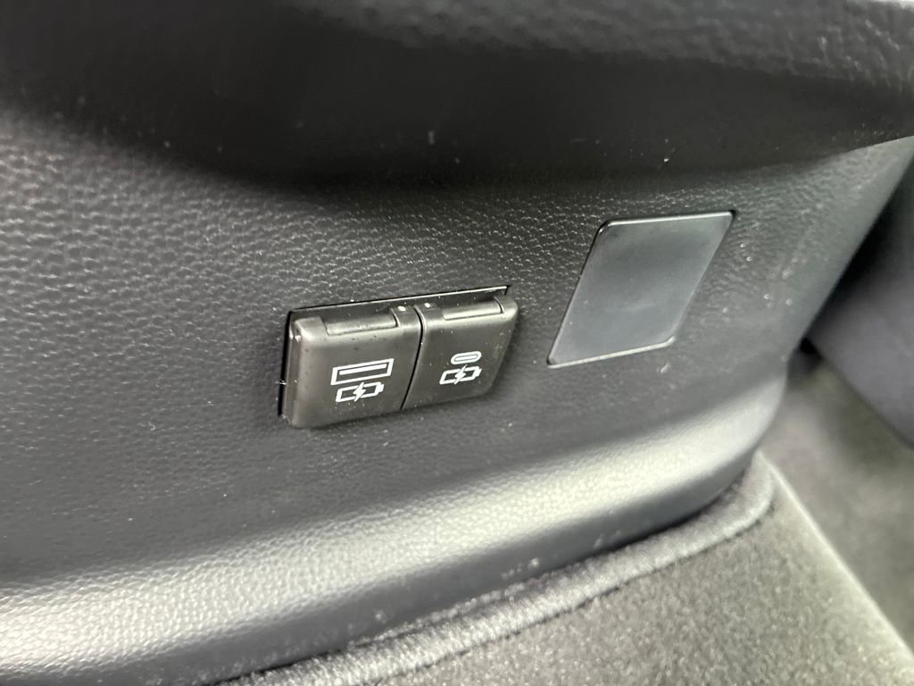 New 2026 Toyota Tundra Limited AWD/4WD image 46