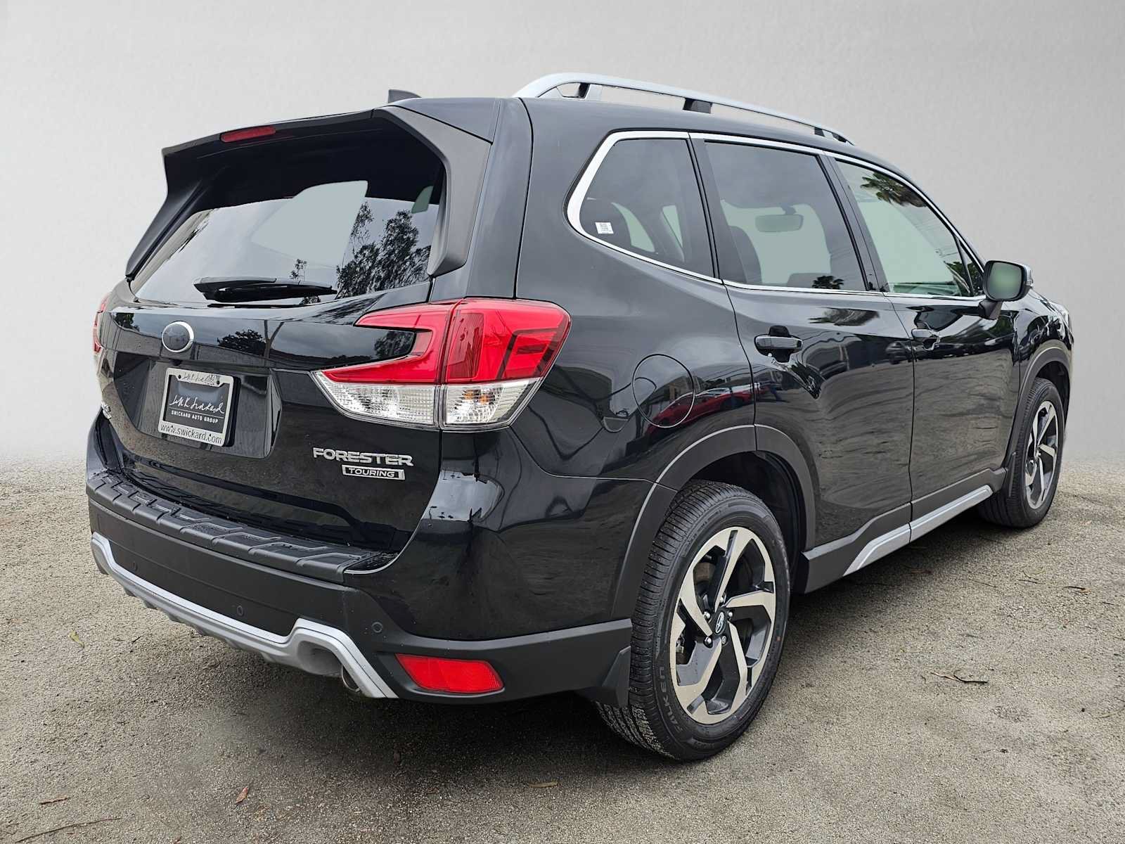 Used 2022 Subaru Forester Touring w/ Popular Package #2 AWD/4WD image 3