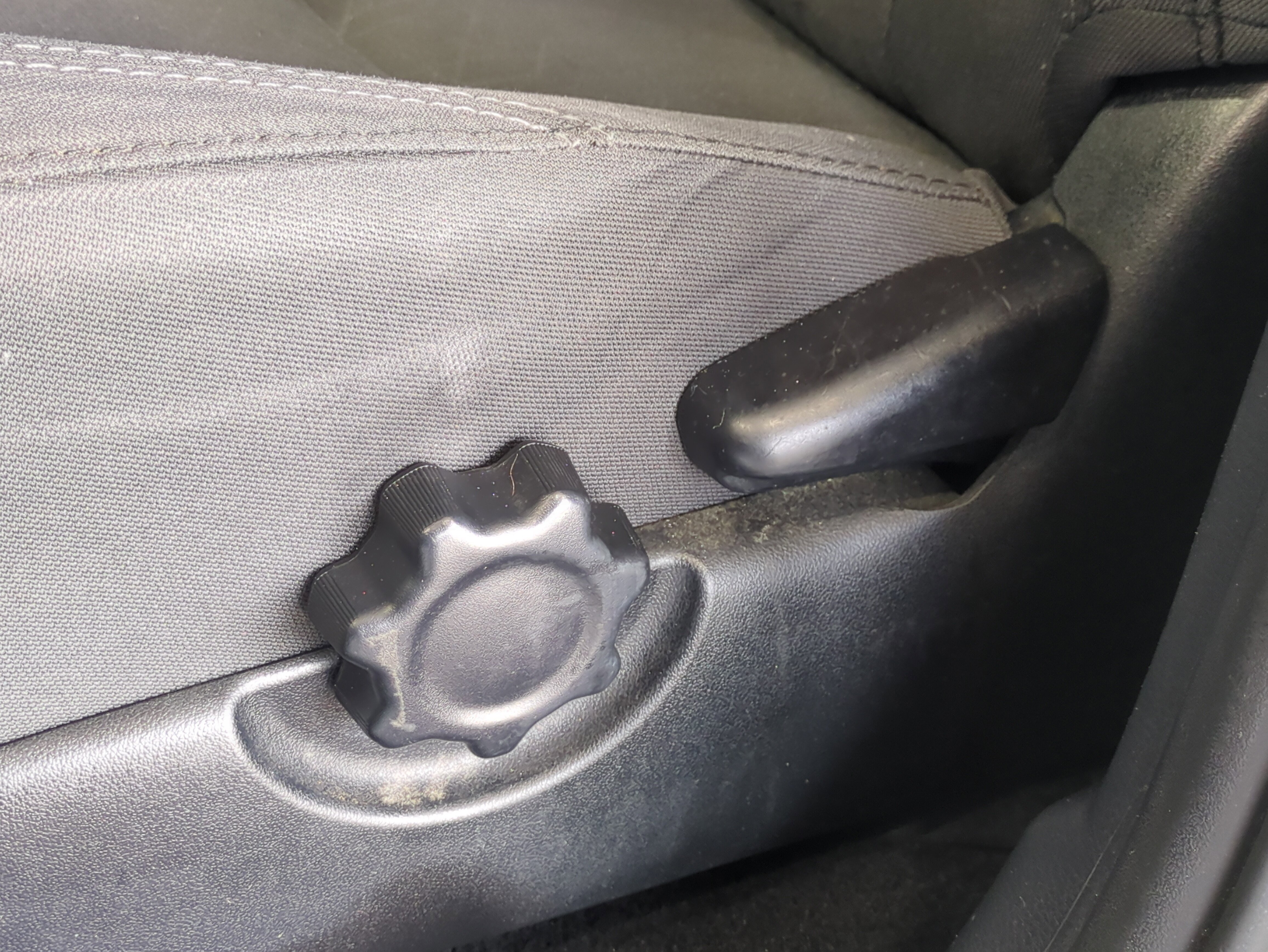 Used 2018 Toyota Tacoma TRD Sport image 22