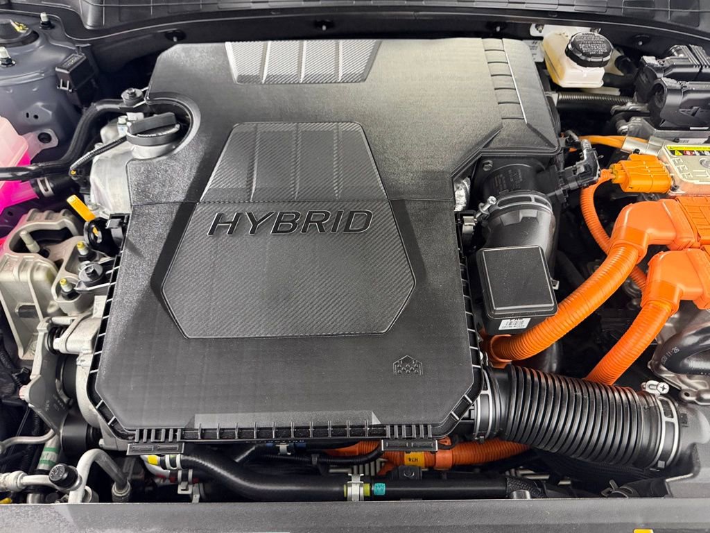 Used 2024 Hyundai Elantra Limited image 35