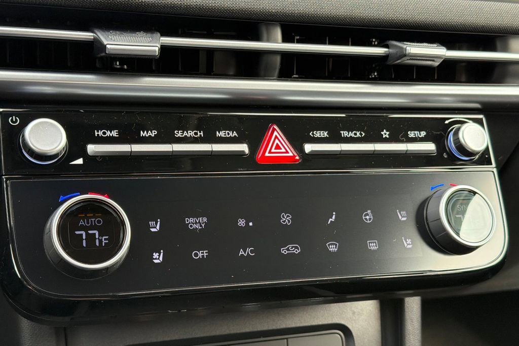 New 2026 Hyundai Tucson Limited image 19