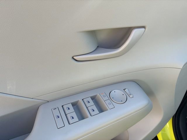 Used 2024 Hyundai Kona SE image 10