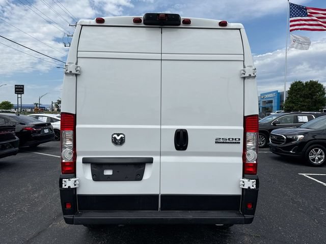 Used 2025 RAM ProMaster 2500 w/ Safety Group FWD image 4