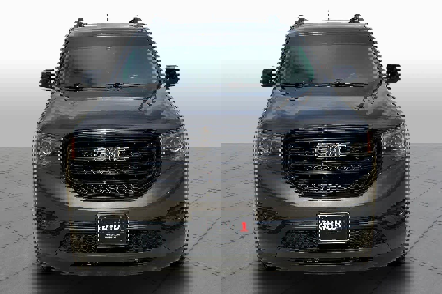 Used 2019 GMC Acadia SLT w/ Black Edition image 4