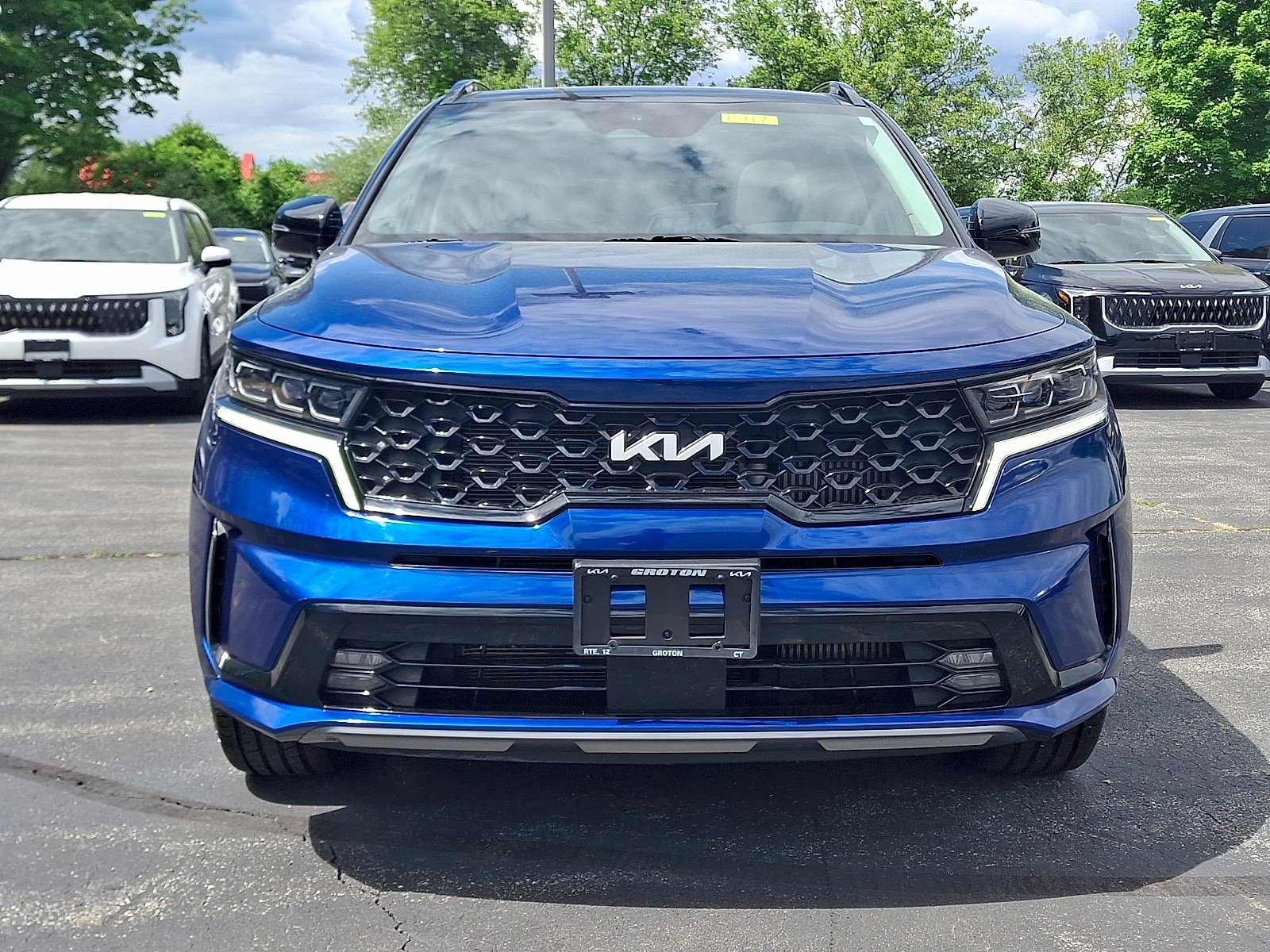 Used 2023 Kia Sorento SX AWD/4WD image 2