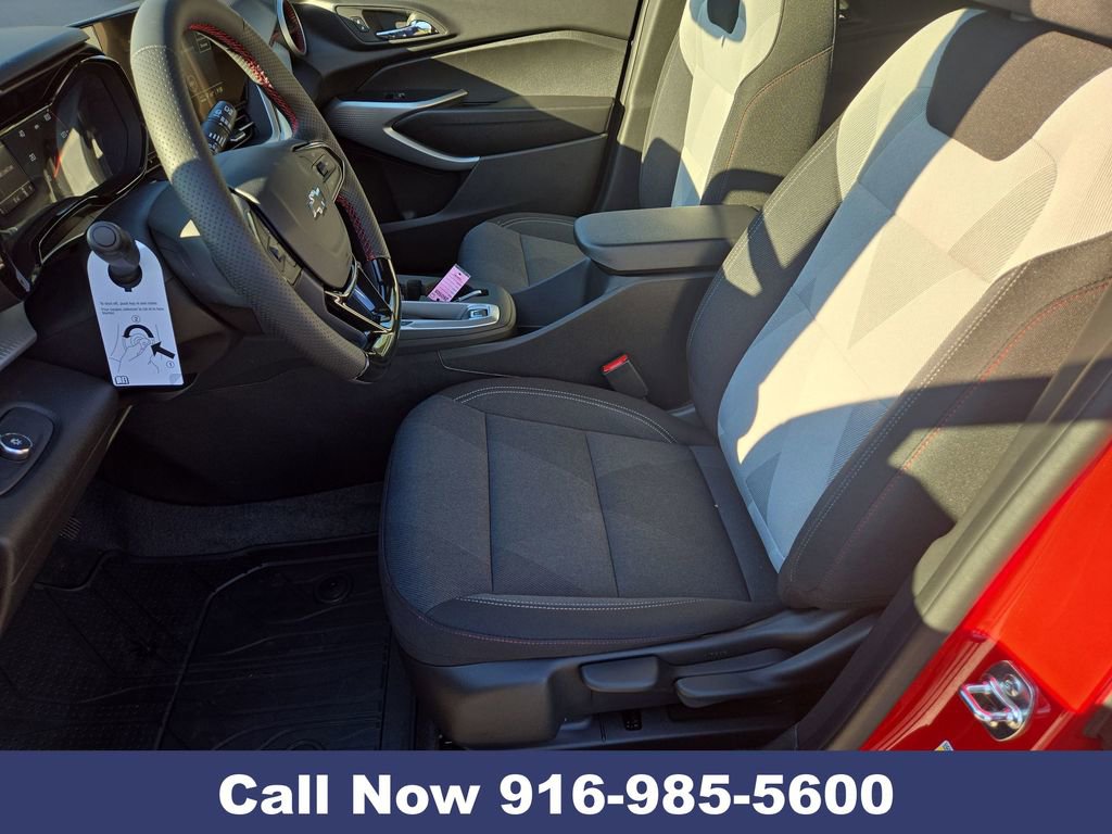 New 2026 Chevrolet Trax RS w/ Sunroof Package image 14