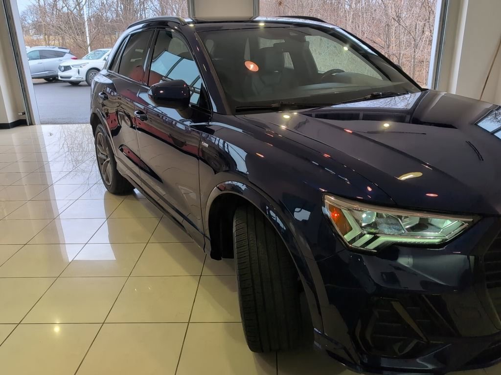 Used 2024 Audi Q3 2.0T Premium Plus w/ Premium Plus Package image 8