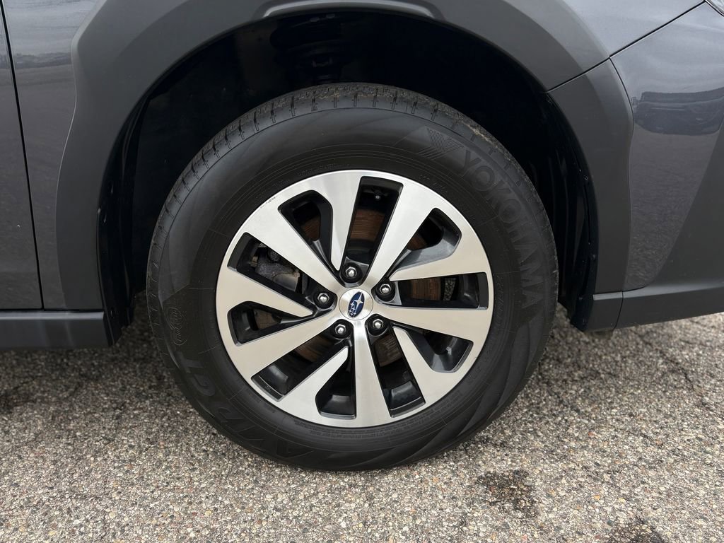 Used 2023 Subaru Outback Premium image 33