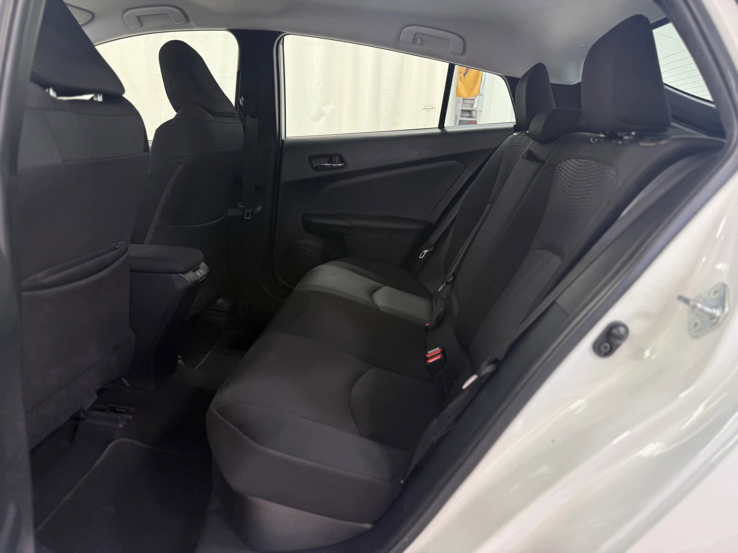 Used 2021 Toyota Prius LE image 36