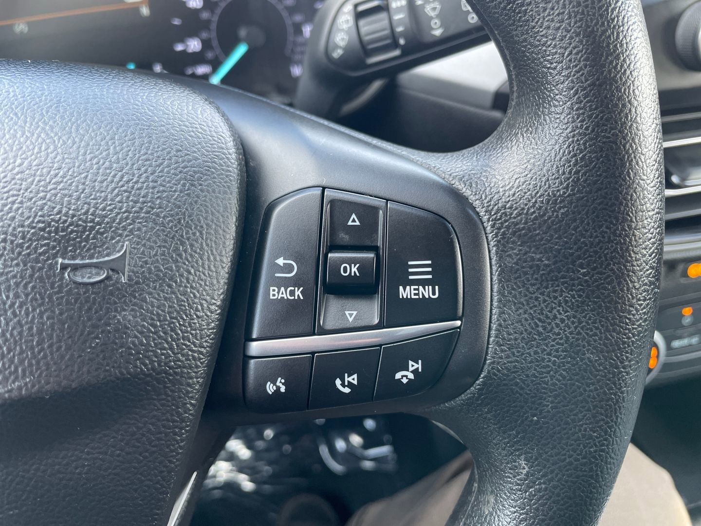 Used 2020 Ford Escape S image 22