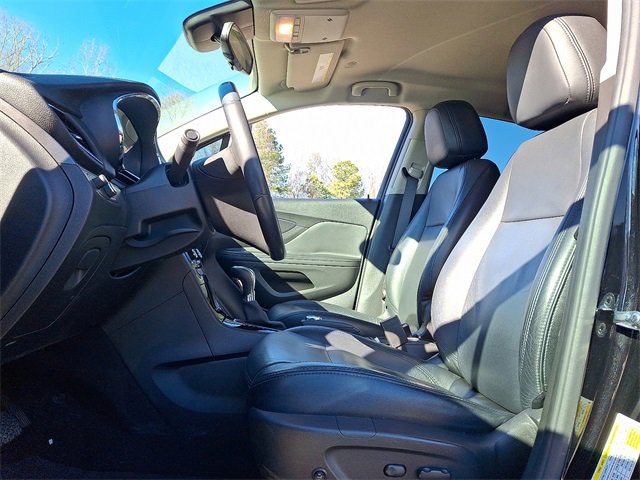 Used 2019 Buick Encore Preferred image 13