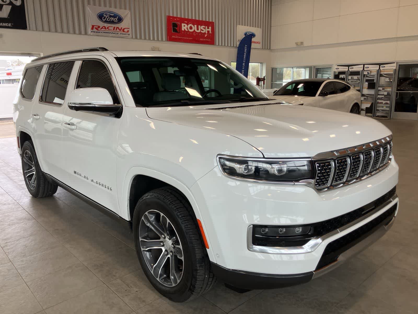 Used 2022 Jeep Grand Wagoneer Series I image 3
