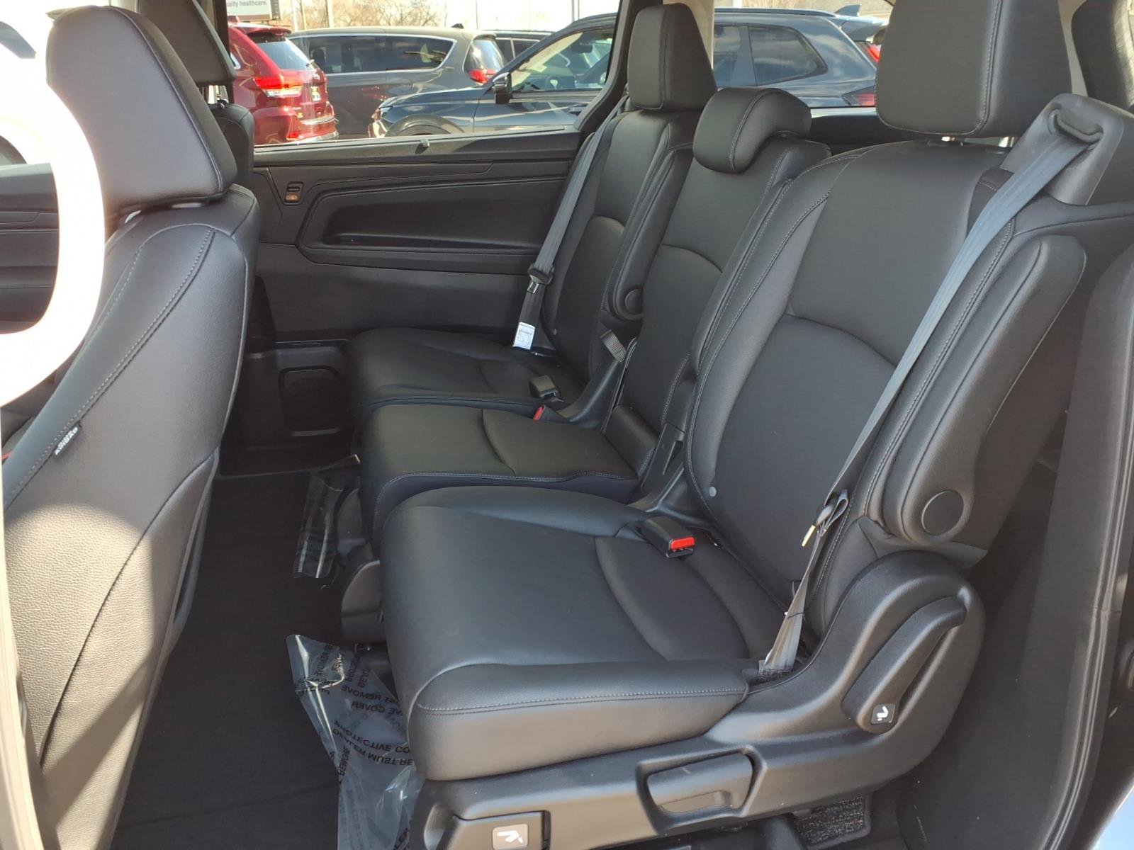 Certified 2026 Honda Odyssey EX-L image 7