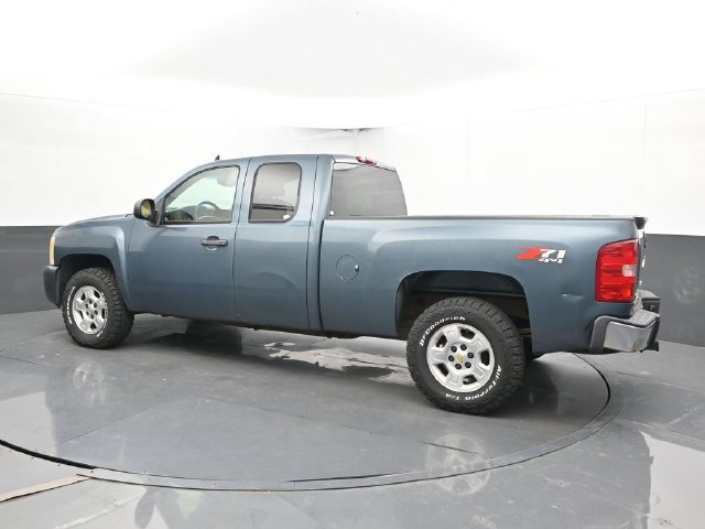 Used 2009 Chevrolet Silverado 1500 LT w/ Power Pack Plus AWD/4WD image 8