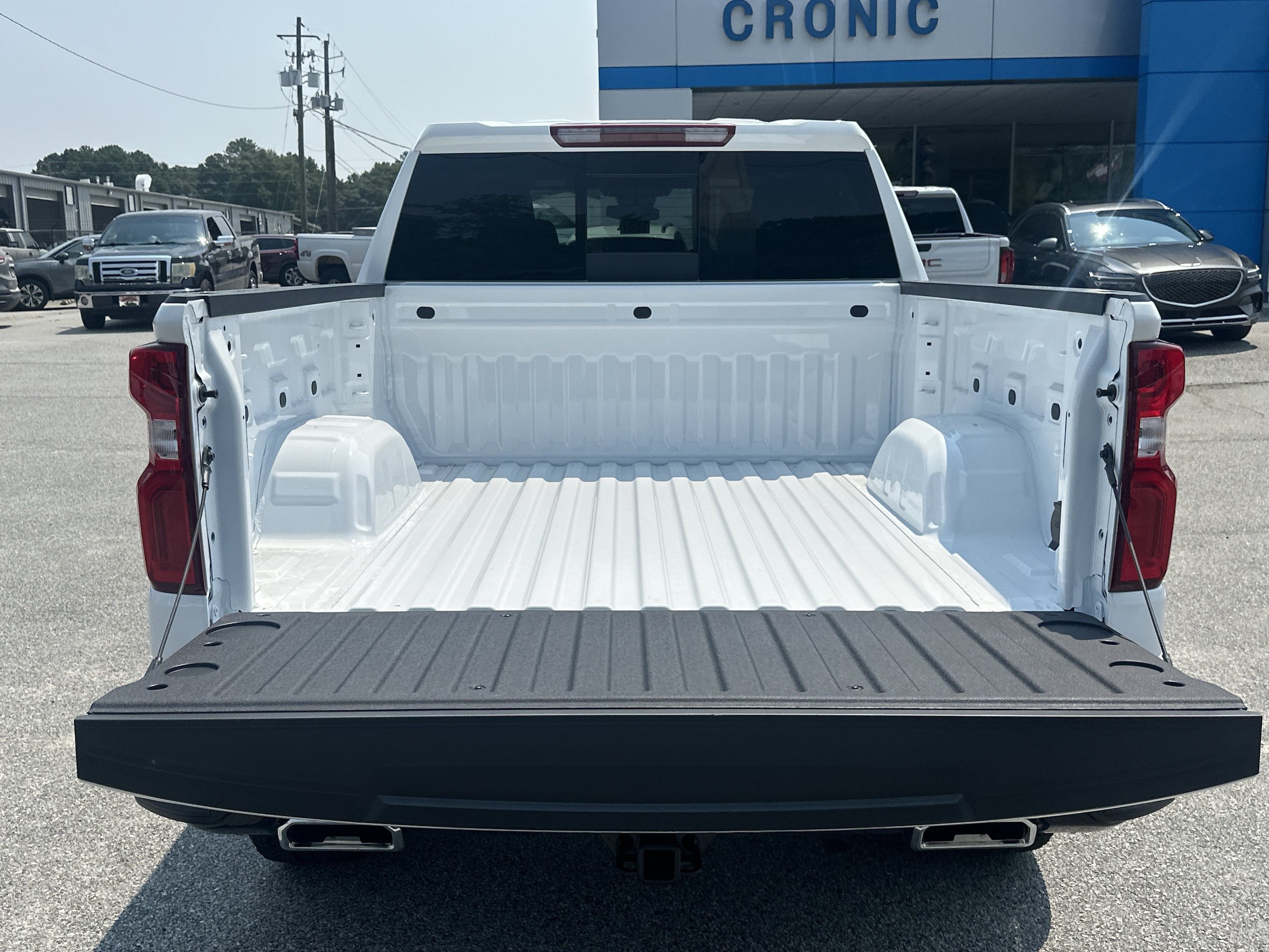 New 2026 Chevrolet Silverado 1500 LT Trail Boss w/ Convenience Package II AWD/4WD image 18