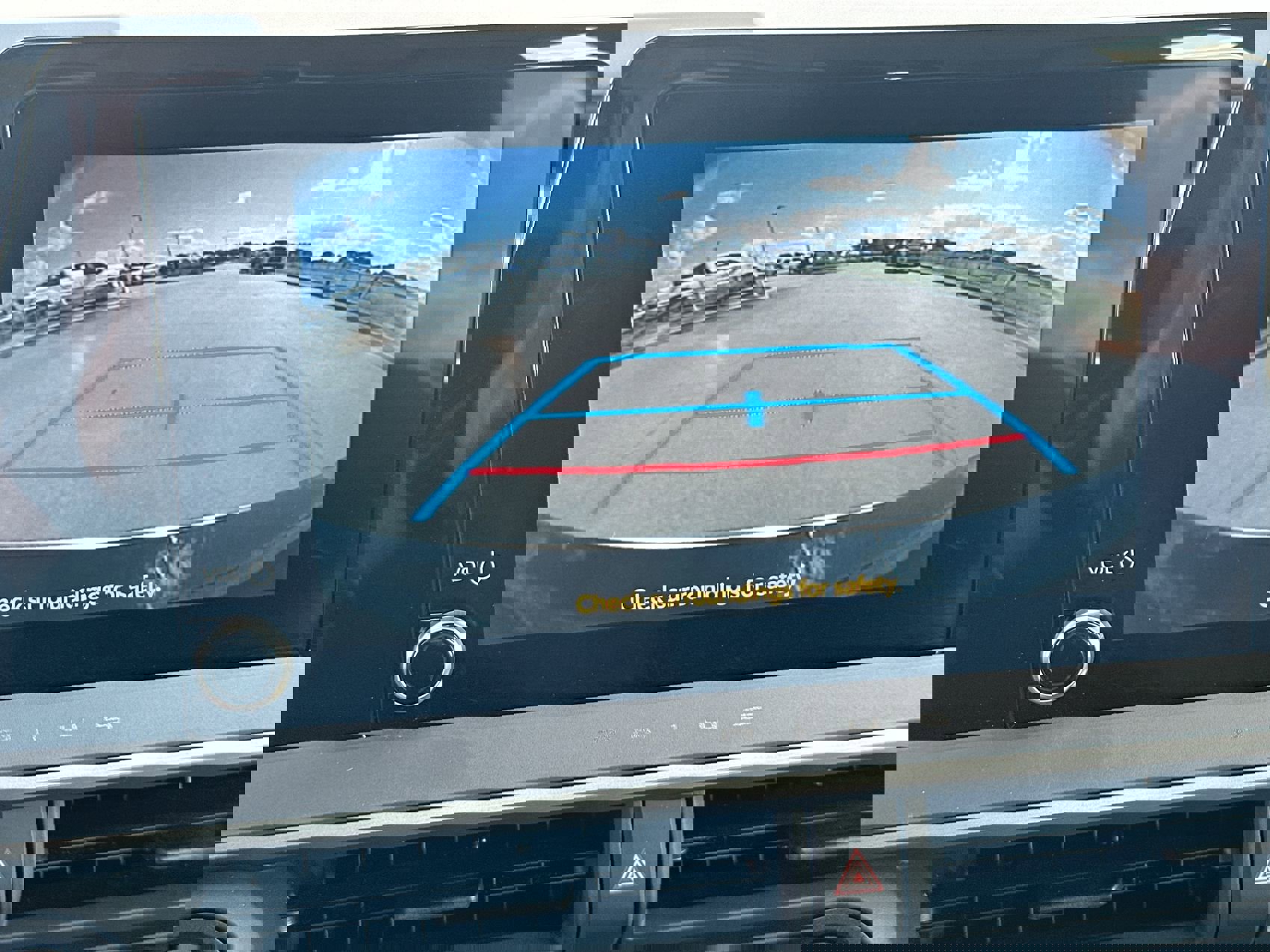 Used 2025 Toyota Prius Limited image 17