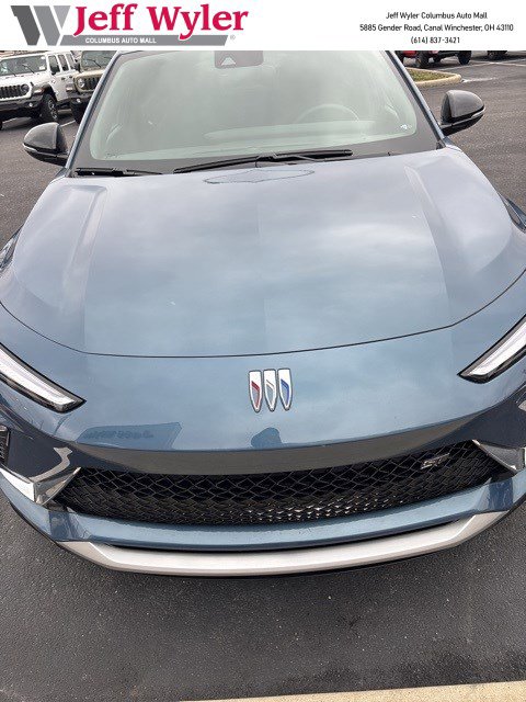 Used 2025 Buick Envista Sport Touring w/ Convenience I Package