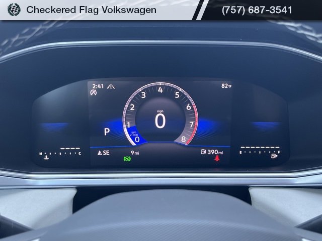 New 2025 Volkswagen Taos SE image 34