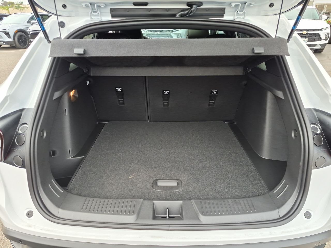 New 2026 Chevrolet Trax RS w/ Sunroof Package FWD image 27
