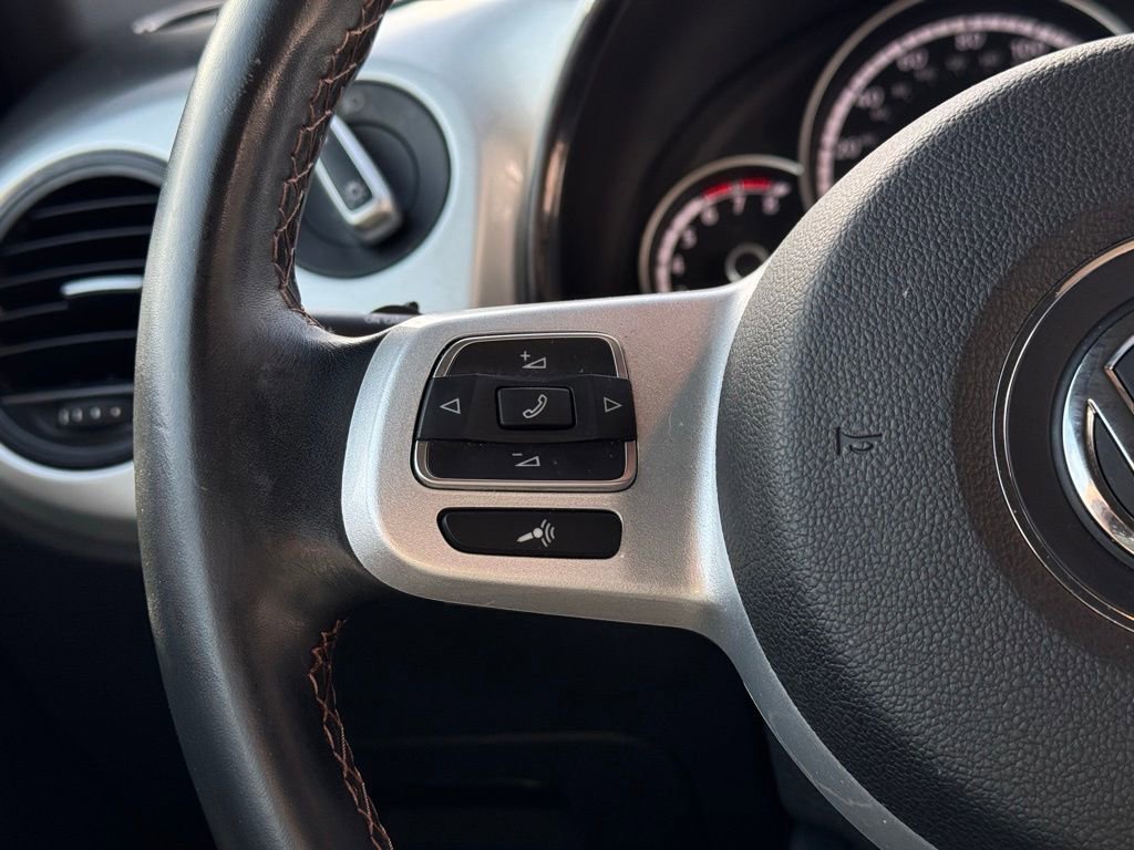 Used 2015 Volkswagen Beetle 1.8T Classic image 28
