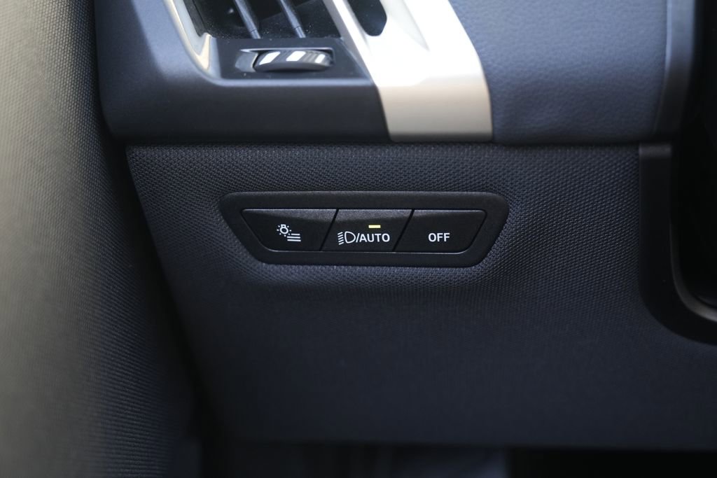 Used 2022 BMW iX xDrive50 w/ Premium Package image 49