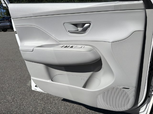 New 2027 Hyundai Kona Limited FWD image 28