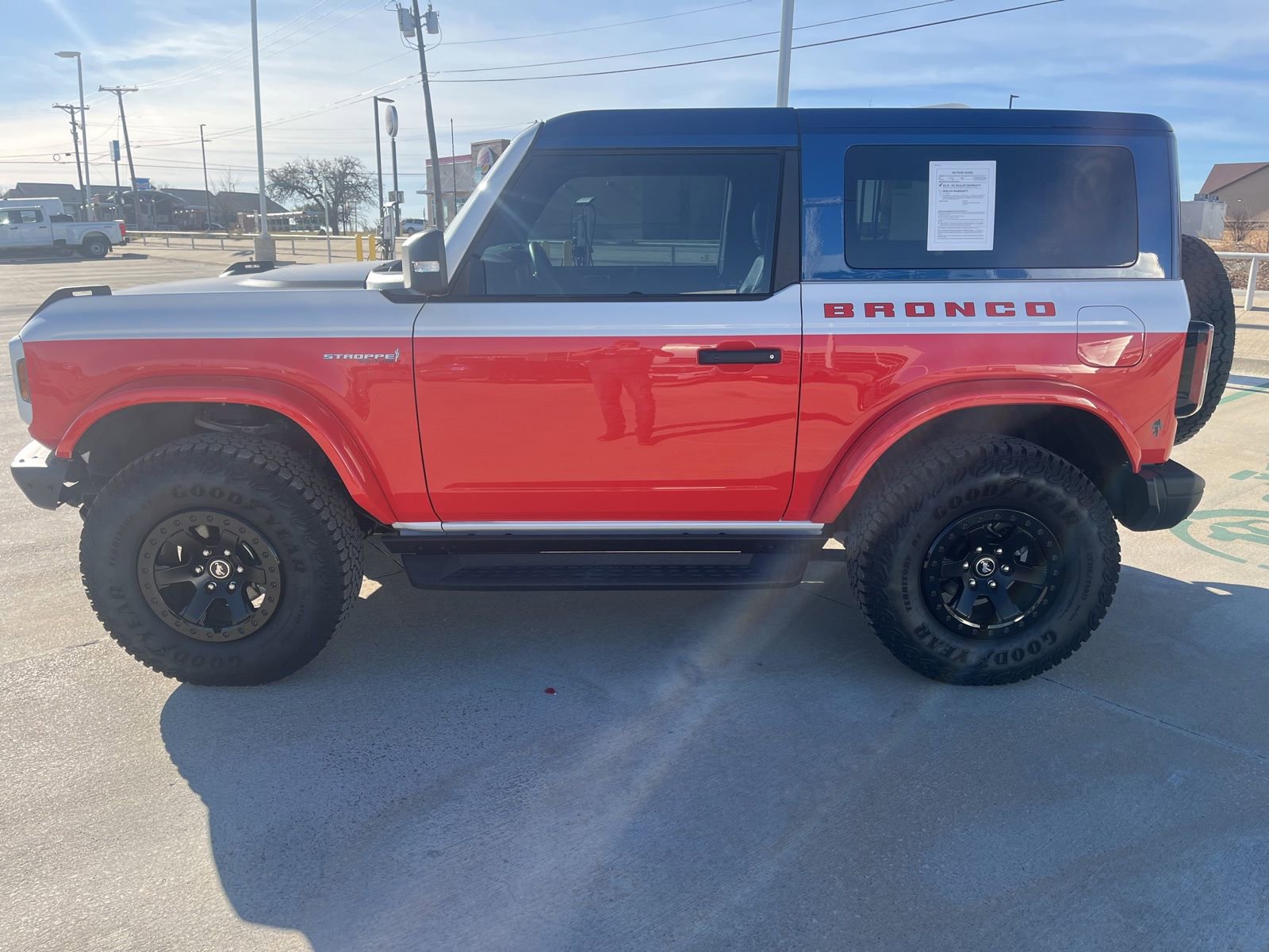 Used 2025 Ford Bronco Stroppe Edition image 33