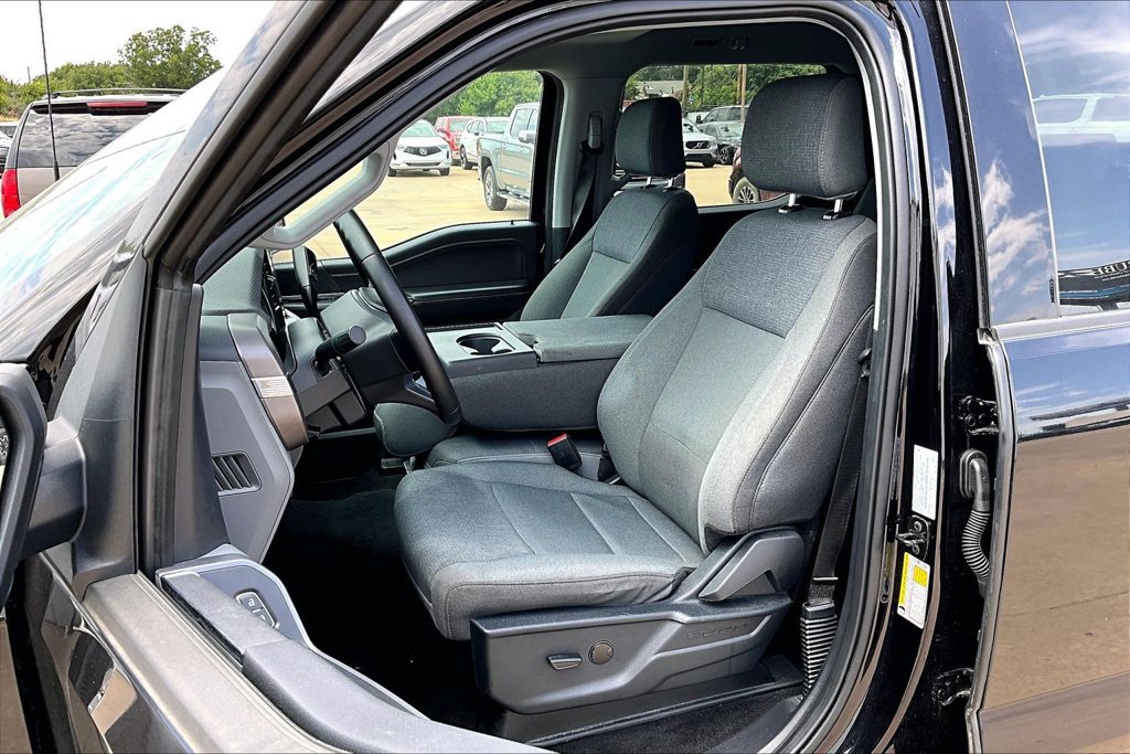 Used 2025 Ford F150 XLT w/ Equipment Group 301A Standard AWD/4WD image 28