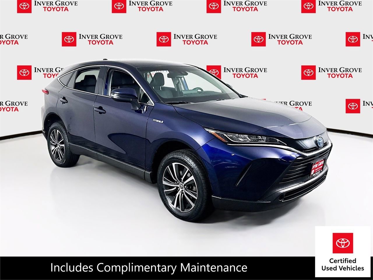 Certified 2021 Toyota Venza LE AWD/4WD image 3