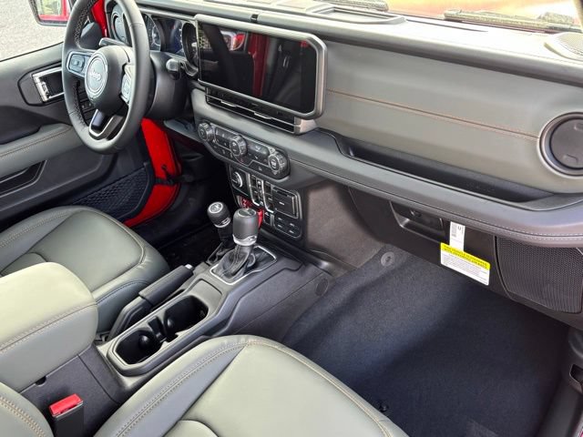 New 2026 Jeep Gladiator Mojave w/ Technology Group AWD/4WD image 25