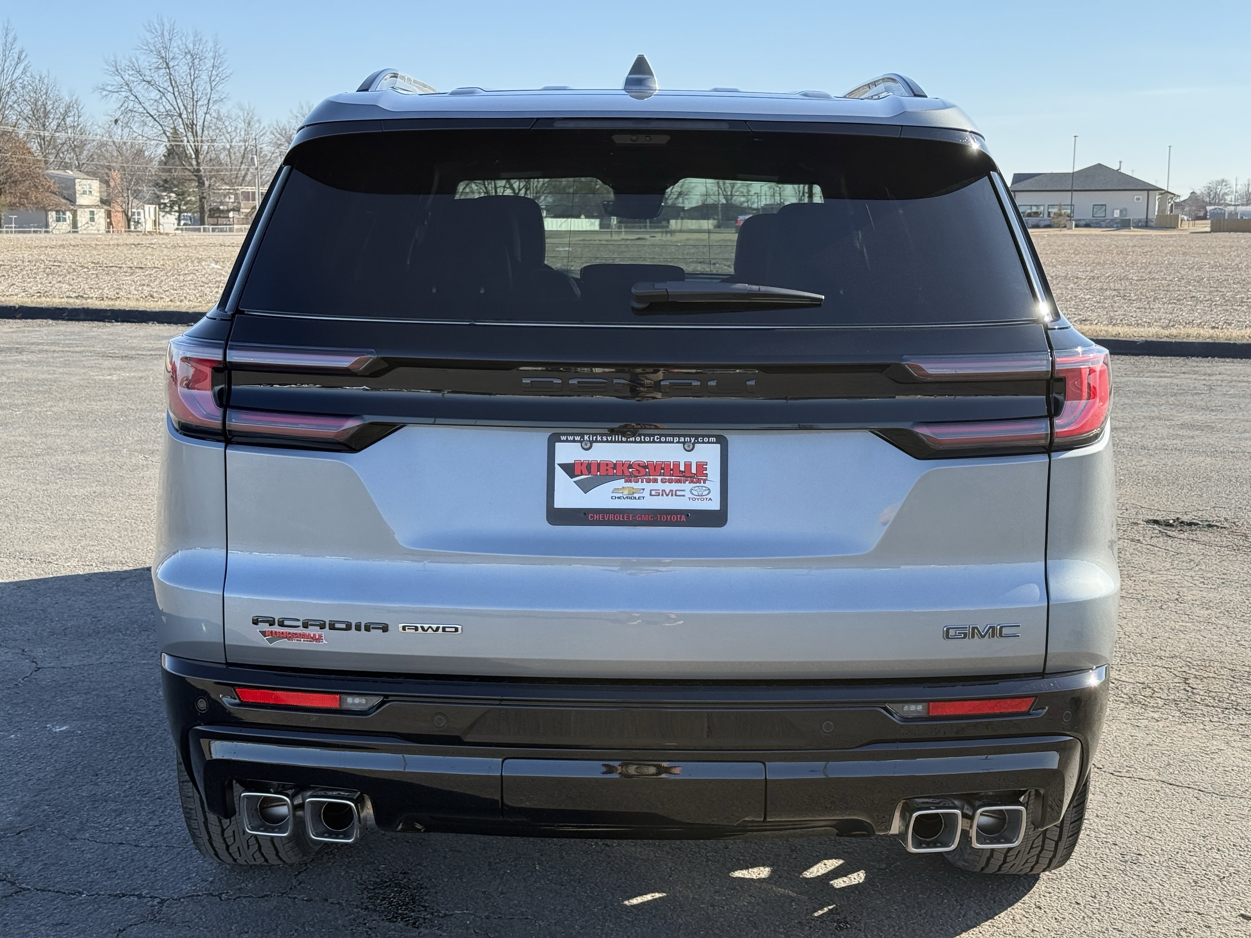 New 2026 GMC Acadia Denali Ultimate w/ LPO, Floor Liner Package image 4
