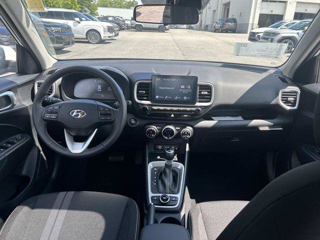 New 2026 Hyundai Venue SEL FWD image 6