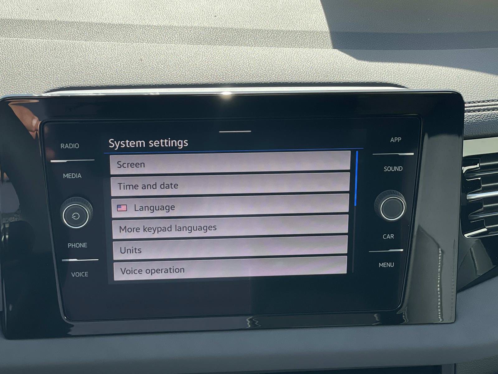 New 2027 Volkswagen Jetta SE FWD image 14