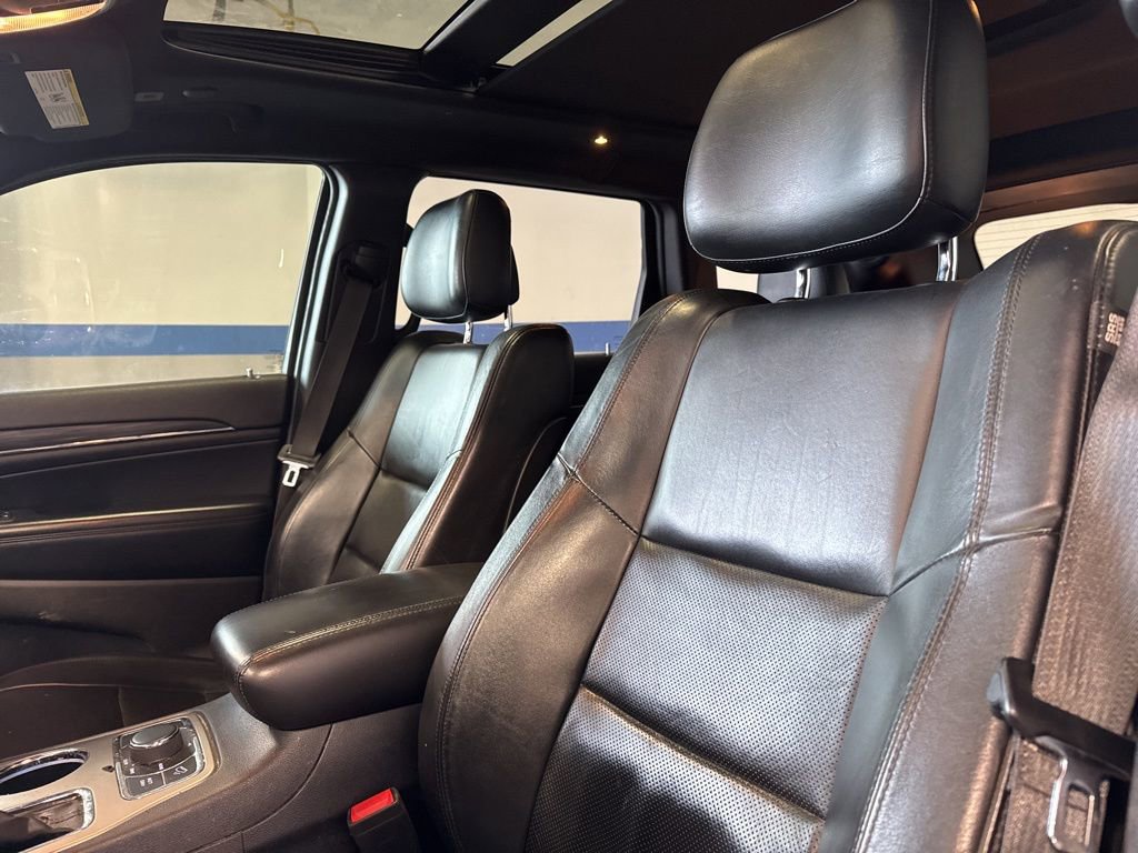 Used 2019 Jeep Grand Cherokee Limited w/ Luxury Group II image 18