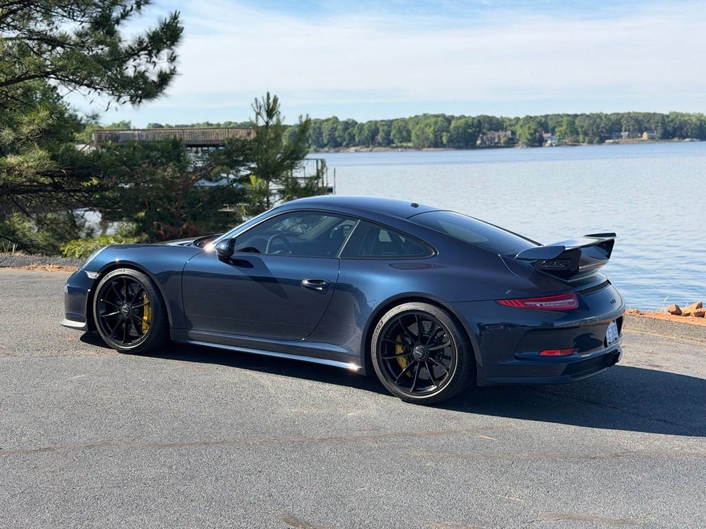 Used 2015 Porsche 911 GT3 RWD image 7