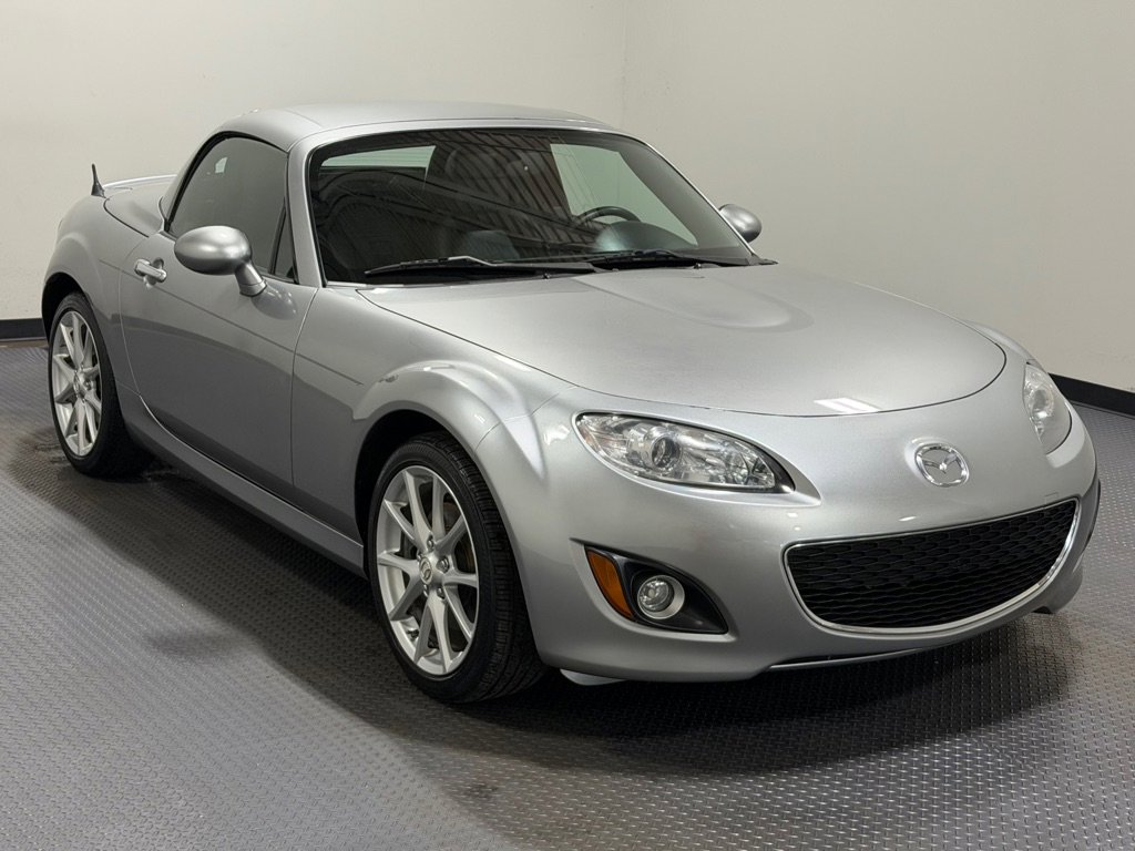 Used 2009 MAZDA MX-5 Miata Grand Touring w/ Premium Pkg RWD image 4